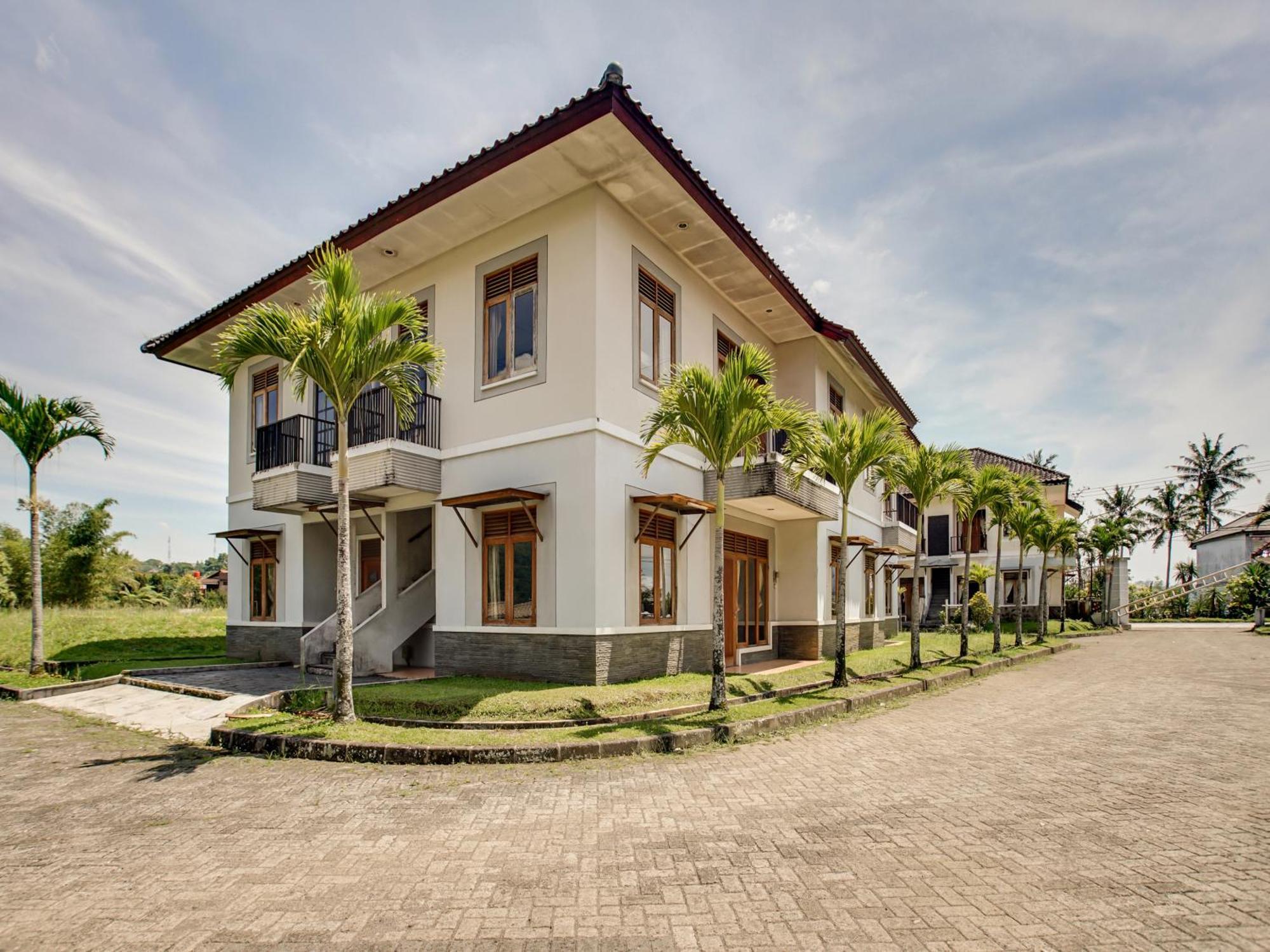 Oyo 3896 Villa Pesona Wisata Puncak Cianjur Exteriér fotografie