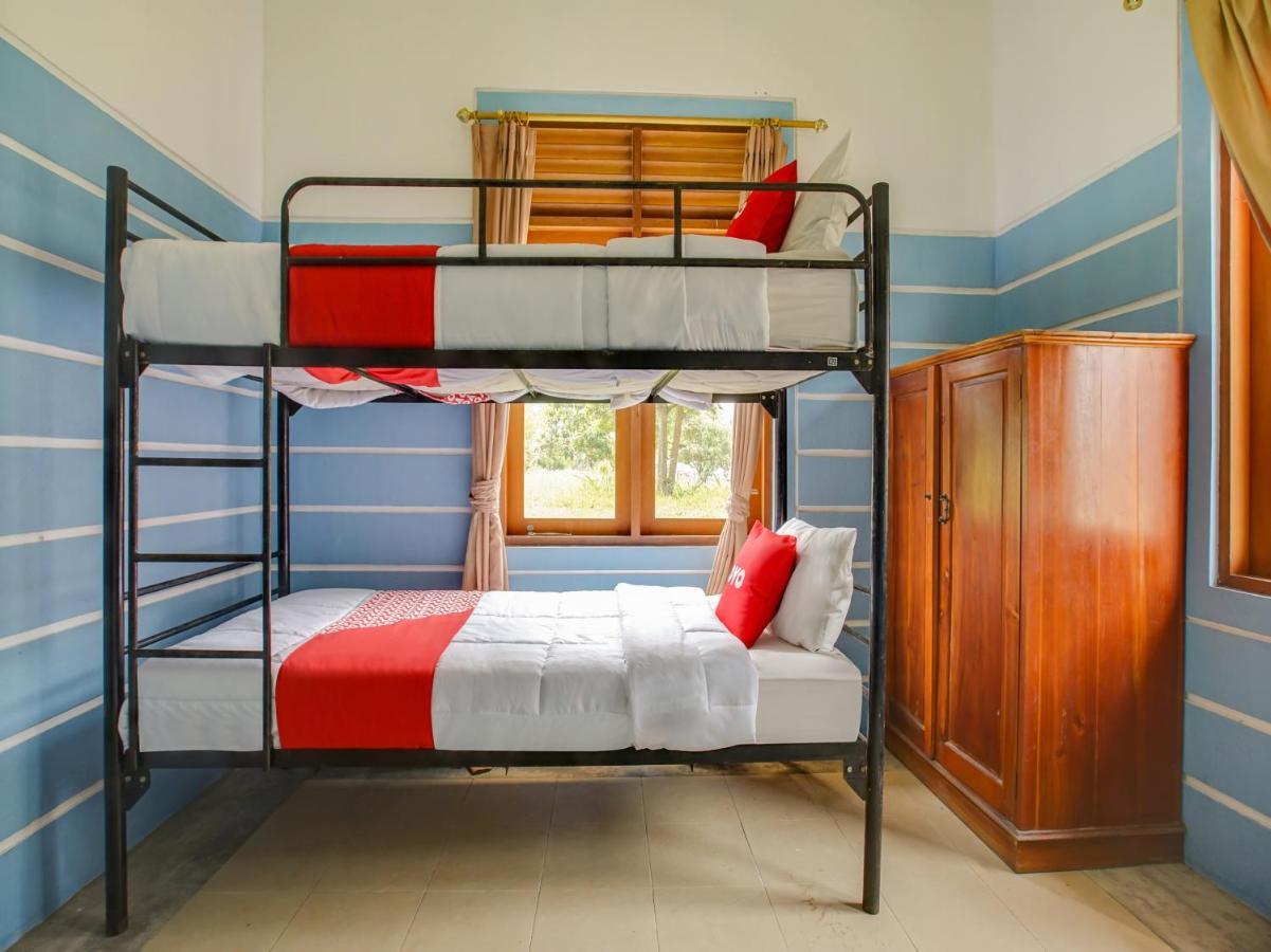Oyo 3896 Villa Pesona Wisata Puncak Cianjur Exteriér fotografie